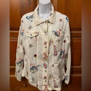 Chico’s Size 2 button down Shirt